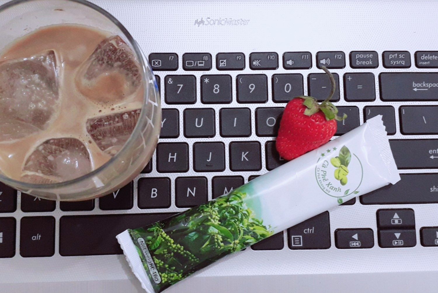 Khởi động ngày dài làm việc cùng cà phê xanh thêm đá nhé cả nhà!!!