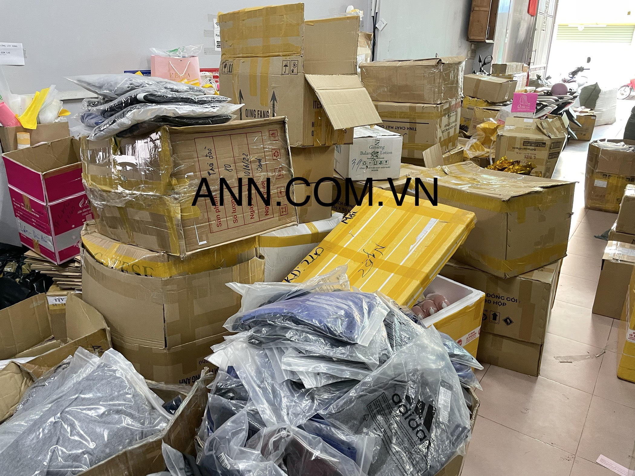 Hàng về tại kho ANN phục vụ tết Hàng về tại kho ANN phục vụ tết