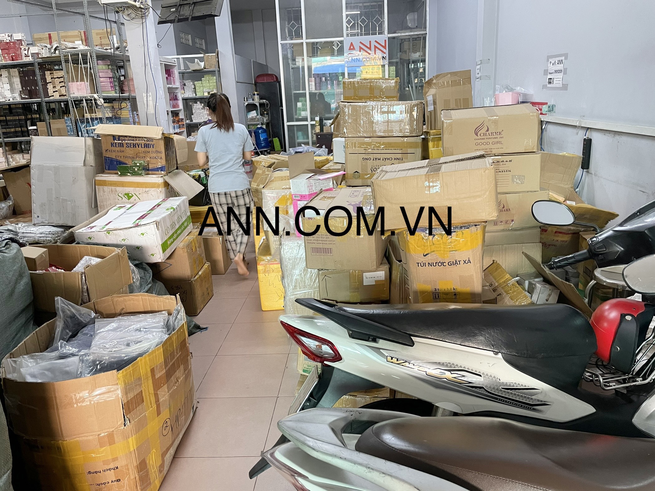 Hàng về tại kho ANN phục vụ tết Hàng về tại kho ANN phục vụ tết