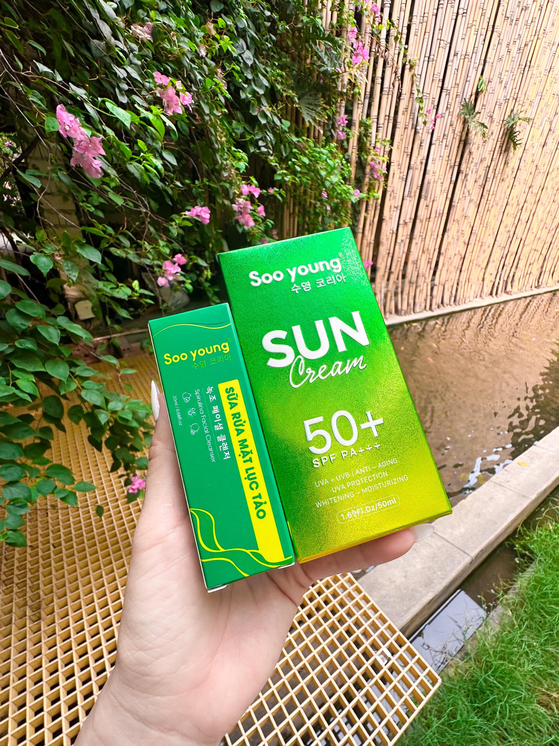 Da trắng không lo bắt nắng với Sunscreen SPF50/PA Da trắng không lo bắt nắng với Sunscreen SPF50/PA