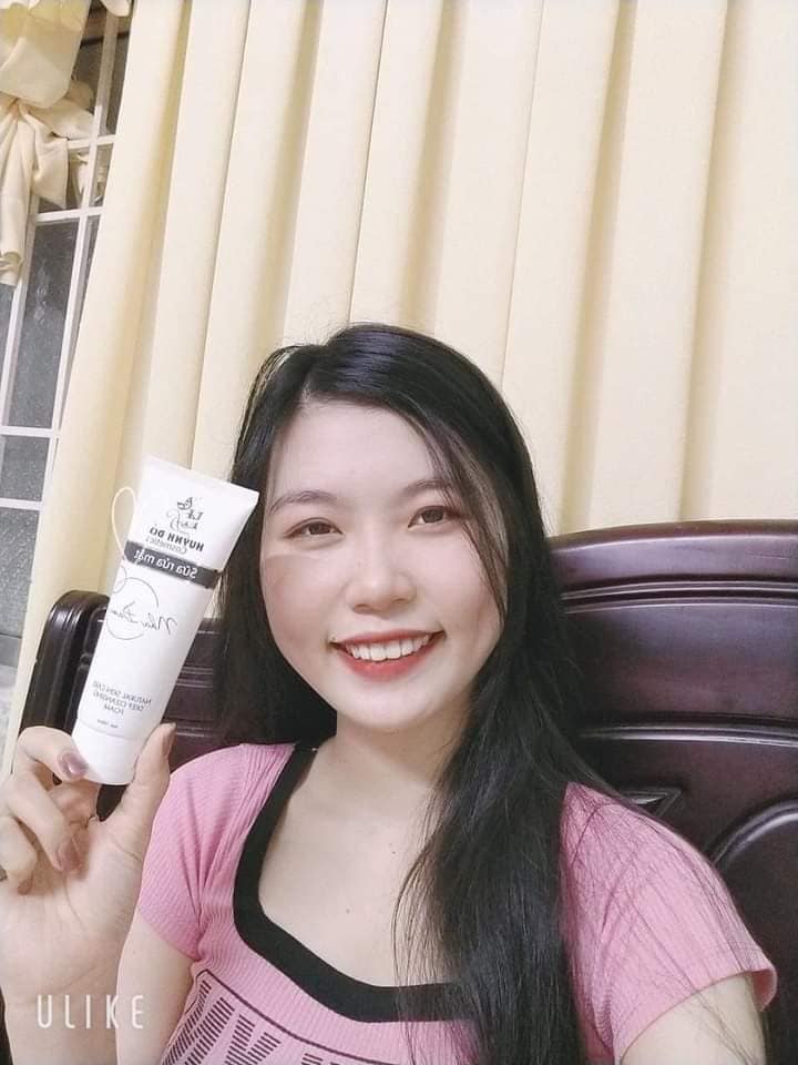 Sữa rửa mặt nha đam Huỳnh Đỗ thức tỉnh làn da Sữa rửa mặt nha đam Huỳnh Đỗ thức tỉnh làn da