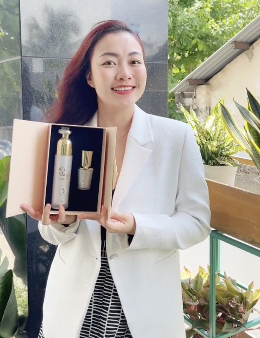 Muốn "chuyện yêu" lúc nào cũng nồng nhiệt và thăng hoa như Lần đầu tiên thì hãy chăm sóc thật đặc biệt cho "cô bé", "cậu bé" của mình bằng Tinh chất lửa tình Evamost Premium nhé Muốn "chuyện yêu" lúc nào cũng nồng nhiệt và thăng hoa như Lần đầu tiên thì hãy chăm sóc thật đặc biệt cho "cô bé", "cậu bé" của mình bằng Tinh chất lửa tình Evamost Premium nhé