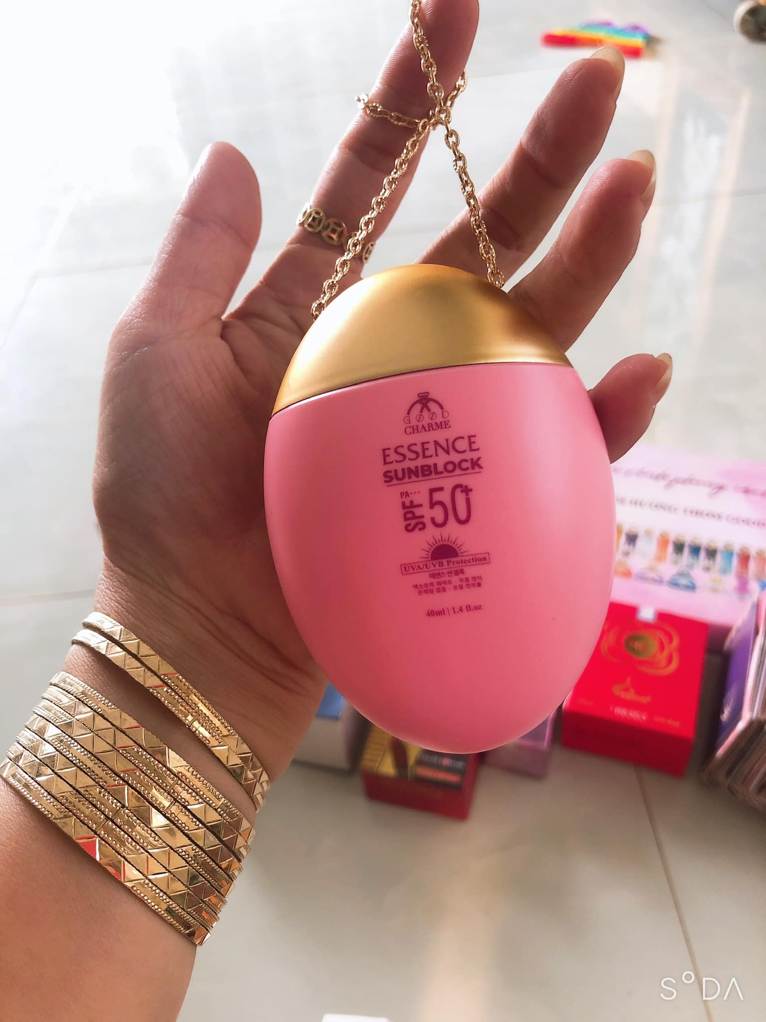 Kem chống nắng Essence Sunblock SPF50+PA+ của Good Charme dành cho tất cả các loại da Kem chống nắng Essence Sunblock SPF50+PA+ của Good Charme dành cho tất cả các loại da