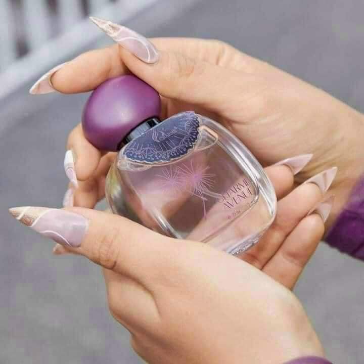 Charme Avenue là mùi hương tấm gương phản chiếu vẻ đẹp hiện tại Charme Avenue là mùi hương tấm gương phản chiếu vẻ đẹp hiện tại