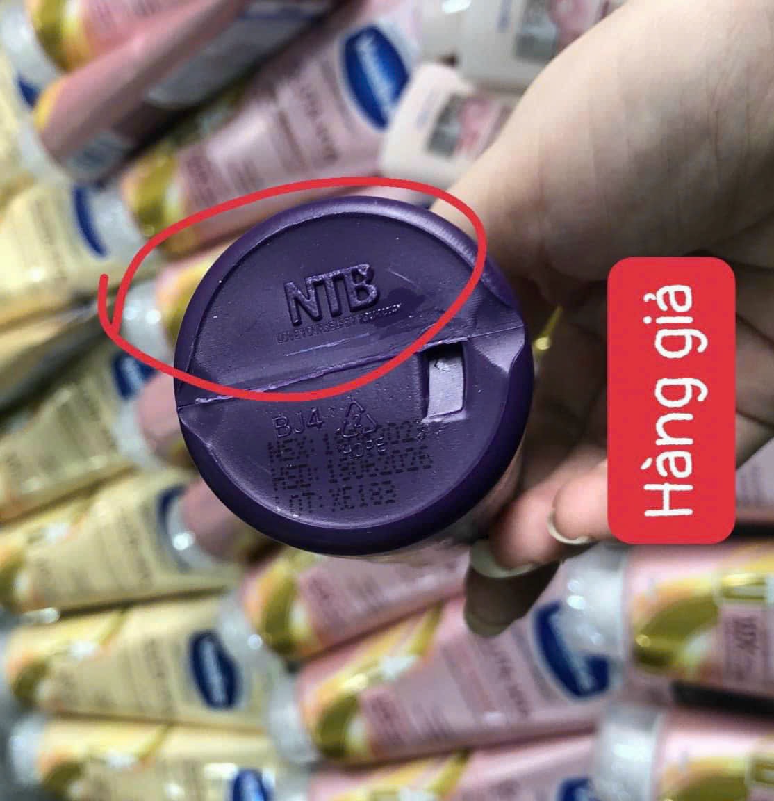 Phân biệt thật giả dung dịch vệ sinh UME Tía Tô Ngọc Trinh Phân biệt thật giả dung dịch vệ sinh UME Tía Tô Ngọc Trinh