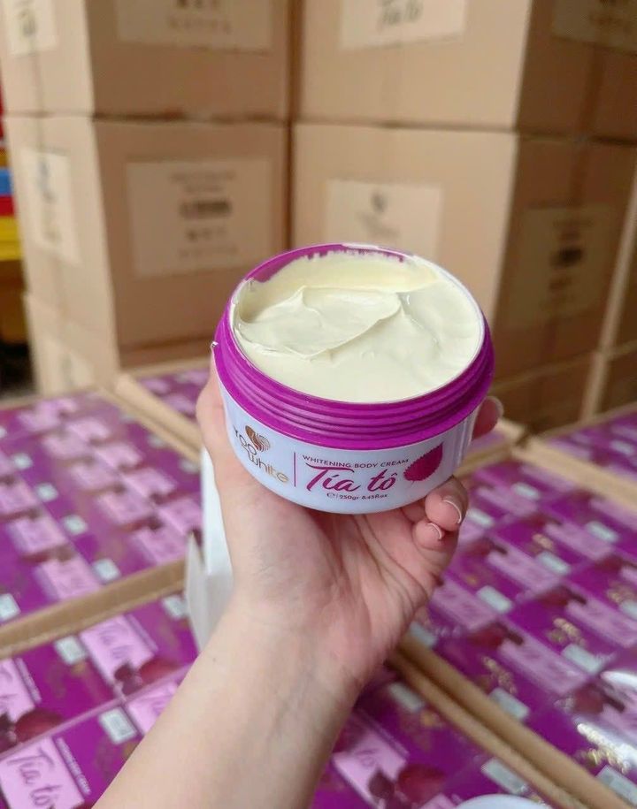 Body tía tô Yoo White cảm nhận làn da sáng lên từng ngày Body tía tô Yoo White cảm nhận làn da sáng lên từng ngày