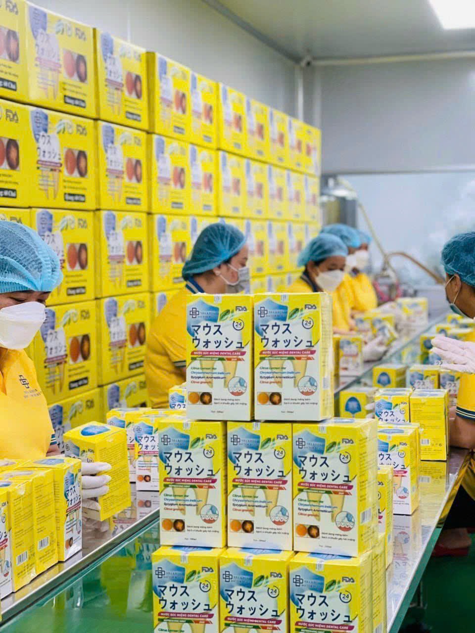 Ngại giao tiếp thiếu tự tin Thì dùng ngay Nước Xúc Miệng Nha Khoa Dental Care Ngại giao tiếp thiếu tự tin Thì dùng ngay Nước Xúc Miệng Nha Khoa Dental Care