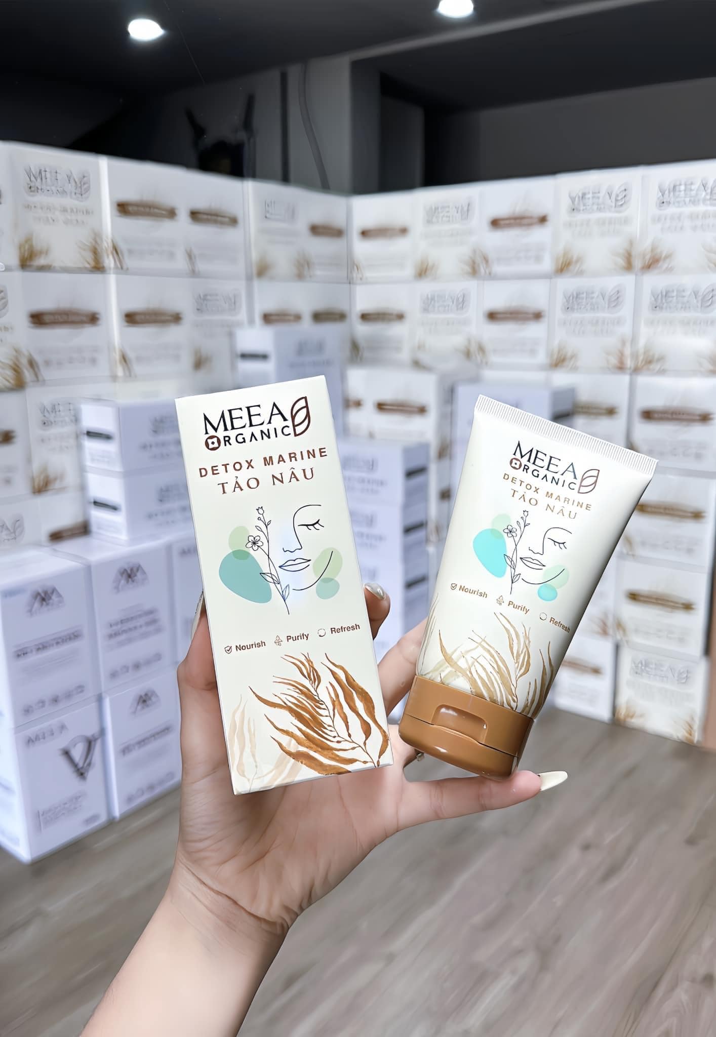 Combo làm sạch sâu sữa rửa mặt Tảo Nâu Toner lựu đỏ Combo làm sạch sâu sữa rửa mặt Tảo Nâu Toner lựu đỏ