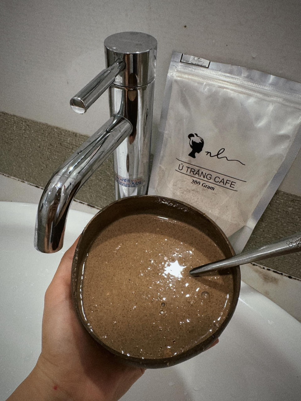 Lột xác da trắng tự nhiên lên tone đều không bắt nắng chỉ có thể là Ủ Trắng CaFe Lột xác da trắng tự nhiên lên tone đều không bắt nắng chỉ có thể là Ủ Trắng CaFe