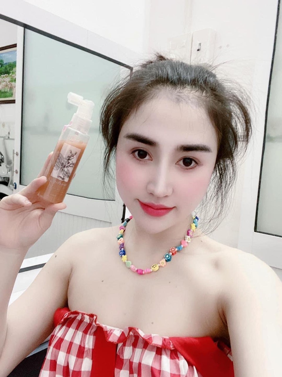 Hết gãy rụng hư tổn khô xơ nhờ Tinh Dầu Sả Bưởi Hết gãy rụng hư tổn khô xơ nhờ Tinh Dầu Sả Bưởi