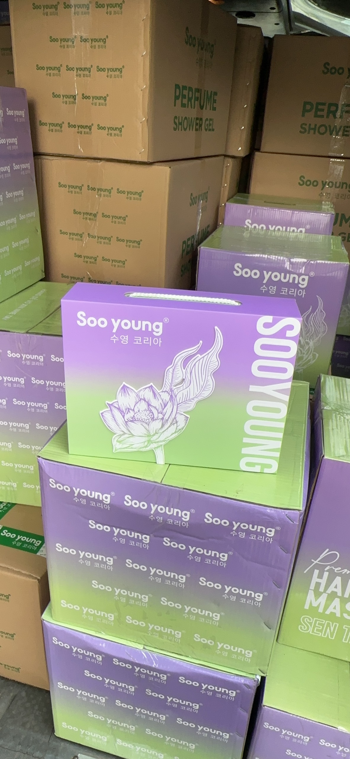 Siêu phẩm cập bến rồi nha chị em Siêu phẩm cập bến rồi nha chị em