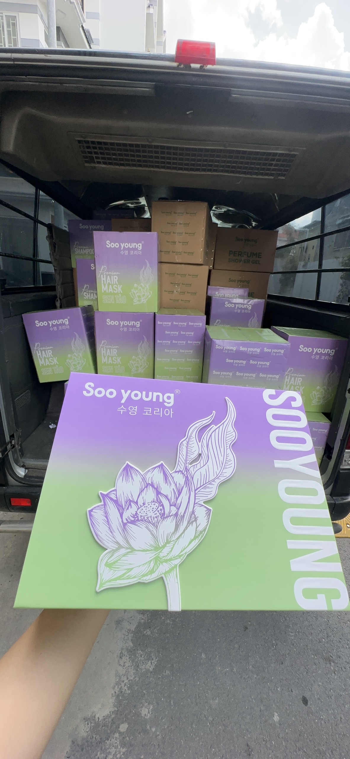 Siêu phẩm cập bến rồi nha chị em Siêu phẩm cập bến rồi nha chị em