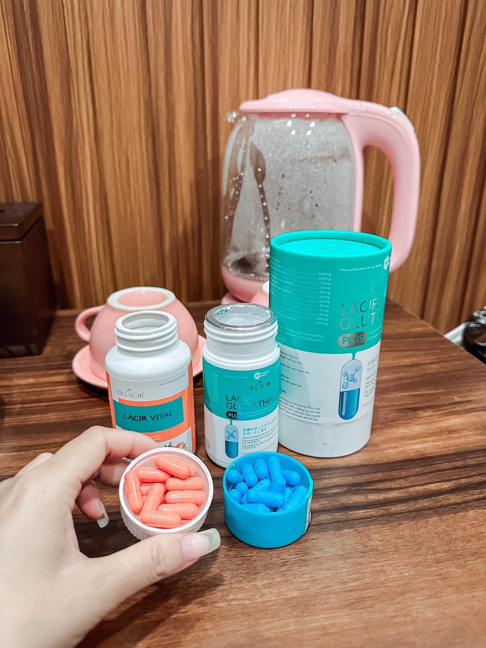 Không cần tìm kiếm đâu xa vì chìa khóa sở hữu làn da sáng khỏe không nám ở ngay đây Không cần tìm kiếm đâu xa vì chìa khóa sở hữu làn da sáng khỏe không nám ở ngay đây