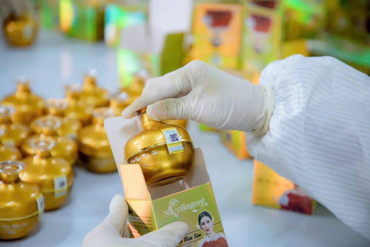 Đừng nản khi mới Xài có 1hủ mà không trắng nhe khách ơi Đừng nản khi mới Xài có 1hủ mà không trắng nhe khách ơi