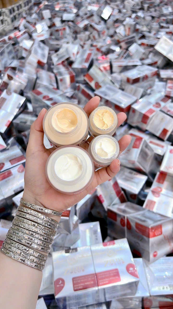 Hiệu quả sau khi sử dụng bằng bộ đôi sản phẩm kem trị nám bộ đôi kem trị nám da Zelda Hiệu quả sau khi sử dụng bằng bộ đôi sản phẩm kem trị nám bộ đôi kem trị nám da Zelda