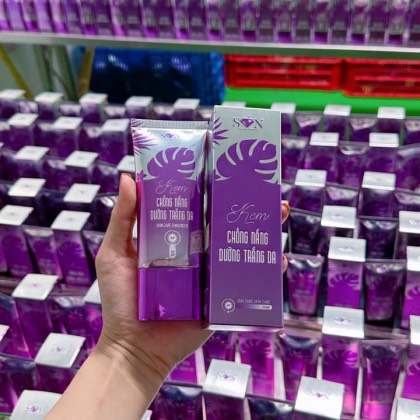 Mùa này nên dùng kem chống nắng mấy chị ơi Nắng quá nắng thoa kem mà thiếu bước chống nắng thi có lỗi cho da Mùa này nên dùng kem chống nắng mấy chị ơi Nắng quá nắng thoa kem mà thiếu bước chống nắng thi có lỗi cho da