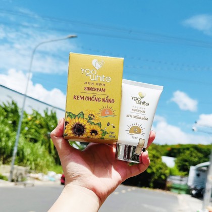 Mùa này nên dùng kem chống nắng mấy chị ơi Nắng quá nắng thoa kem mà thiếu bước chống nắng thi có lỗi cho da Mùa này nên dùng kem chống nắng mấy chị ơi Nắng quá nắng thoa kem mà thiếu bước chống nắng thi có lỗi cho da