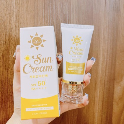 Mùa này nên dùng kem chống nắng mấy chị ơi Nắng quá nắng thoa kem mà thiếu bước chống nắng thi có lỗi cho da Mùa này nên dùng kem chống nắng mấy chị ơi Nắng quá nắng thoa kem mà thiếu bước chống nắng thi có lỗi cho da