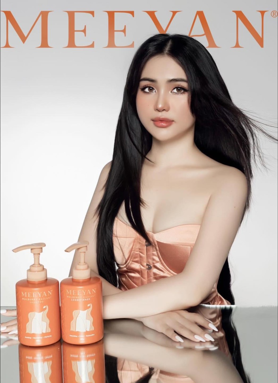 Yêu bản thân thêm yêu làn tóc nhờ mùi hương quyến rũ từ Mulberry Roots Yêu bản thân thêm yêu làn tóc nhờ mùi hương quyến rũ từ Mulberry Roots