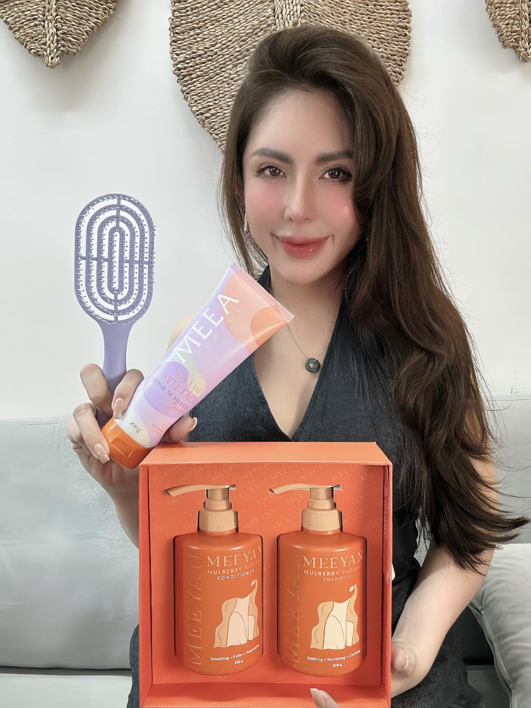 Set quà trị giá lên đến 390.000VNĐ của MeeYan Set quà trị giá lên đến 390.000VNĐ của MeeYan