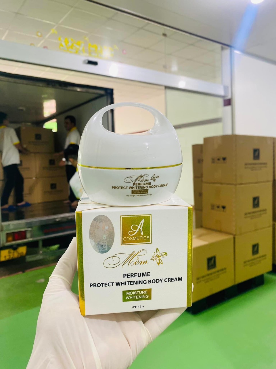 U mê không lối thoát cái chất kem 10 người dùng thì 11 người khen U mê không lối thoát cái chất kem 10 người dùng thì 11 người khen