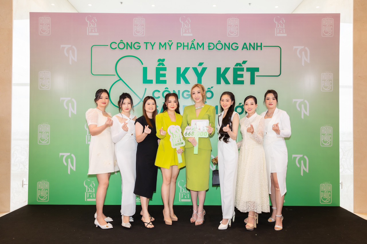 Tham dự Sự kiện ra mắt sản phẩm Cô Ba Trà giảm mỡ bụng mọi người Group Tham dự Sự kiện ra mắt sản phẩm Cô Ba Trà giảm mỡ bụng mọi người Group