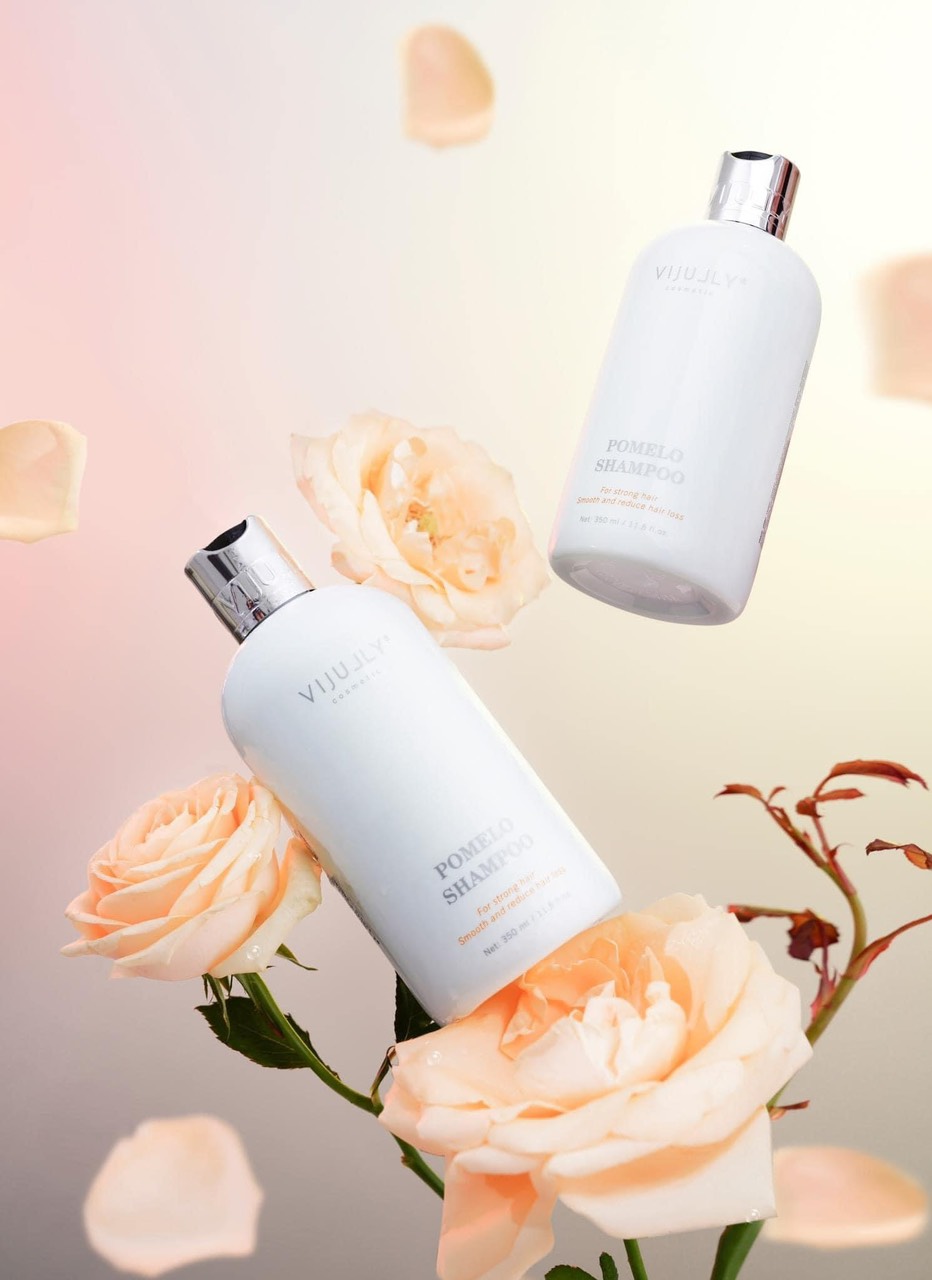 Tóc khô xơ cản trở toả nắng Tóc khô xơ cản trở toả nắng