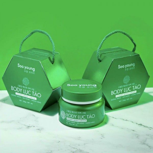 Kem Body Lục Tảo Soo Young Kem Body Lục Tảo Soo Young