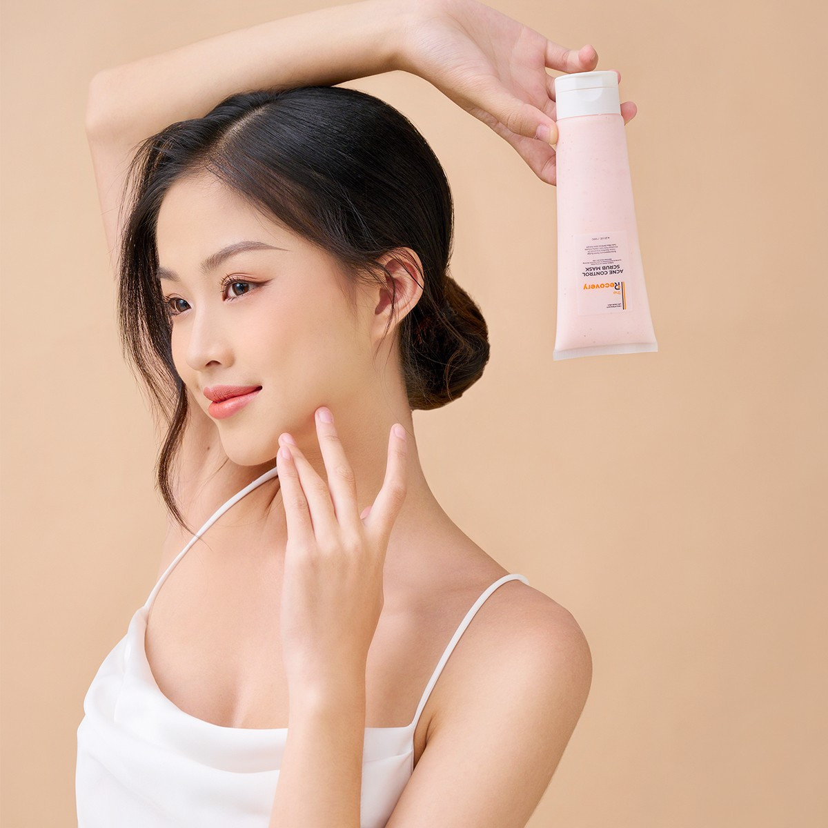 Tẩy tế bào chết da mặt giúp ngừa mụn sáng da The Recovery Acne Control Mask 120ml Tẩy tế bào chết da mặt giúp ngừa mụn sáng da The Recovery Acne Control Mask 120ml