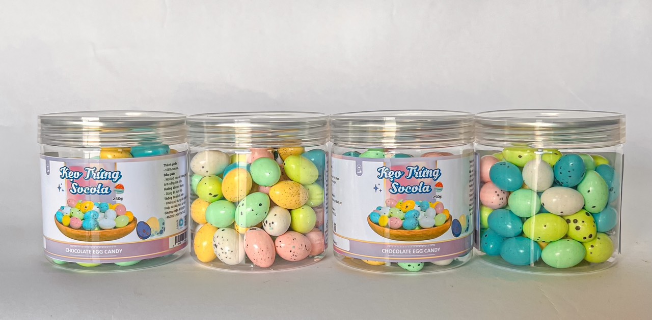 Tết này shop em có bán thêm đồ ăn vặt nha khách có đầy đủ các món luôn ạ Tết này shop em có bán thêm đồ ăn vặt nha khách có đầy đủ các món luôn ạ