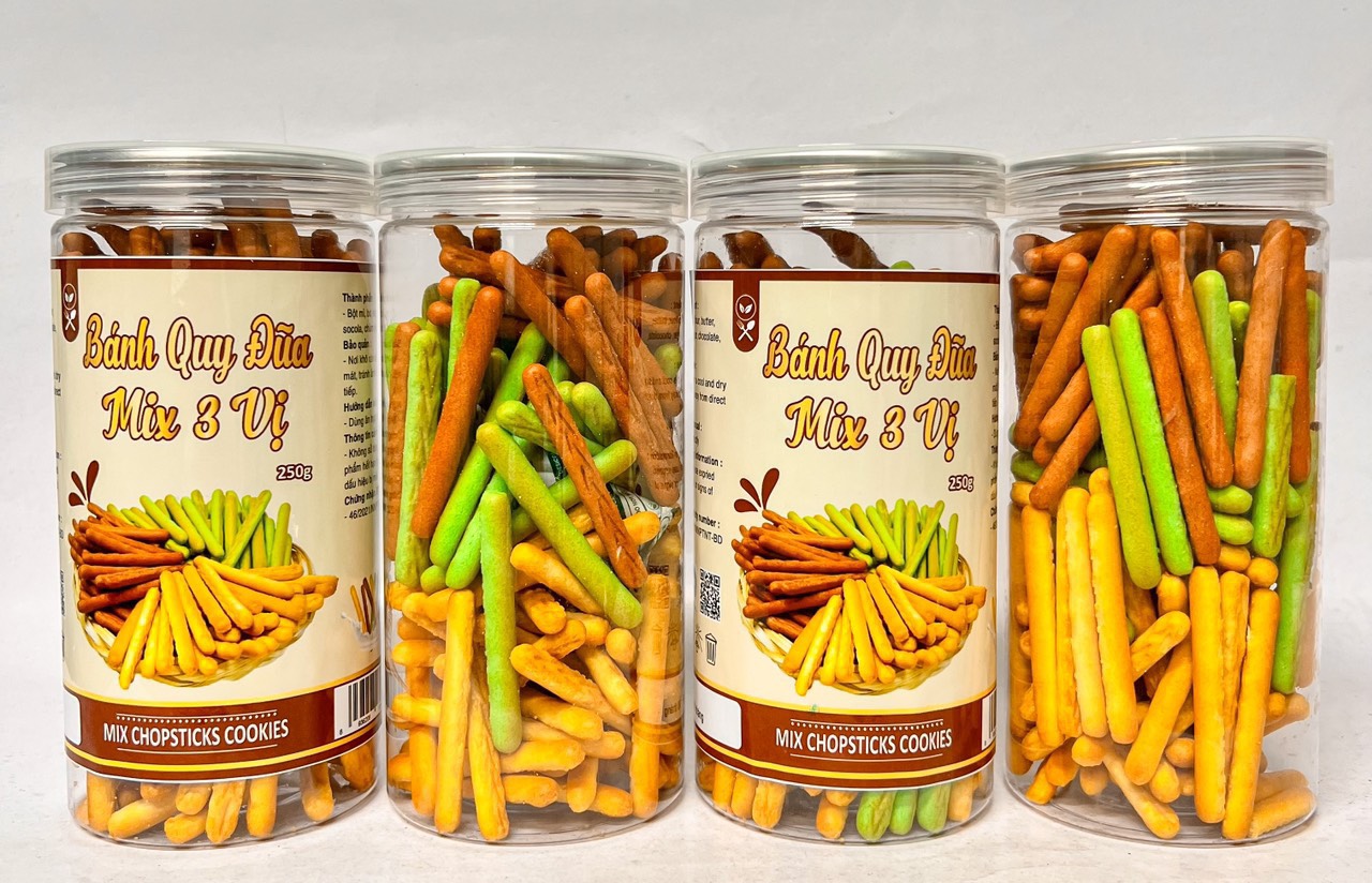 Tết này shop em có bán thêm đồ ăn vặt nha khách có đầy đủ các món luôn ạ Tết này shop em có bán thêm đồ ăn vặt nha khách có đầy đủ các món luôn ạ