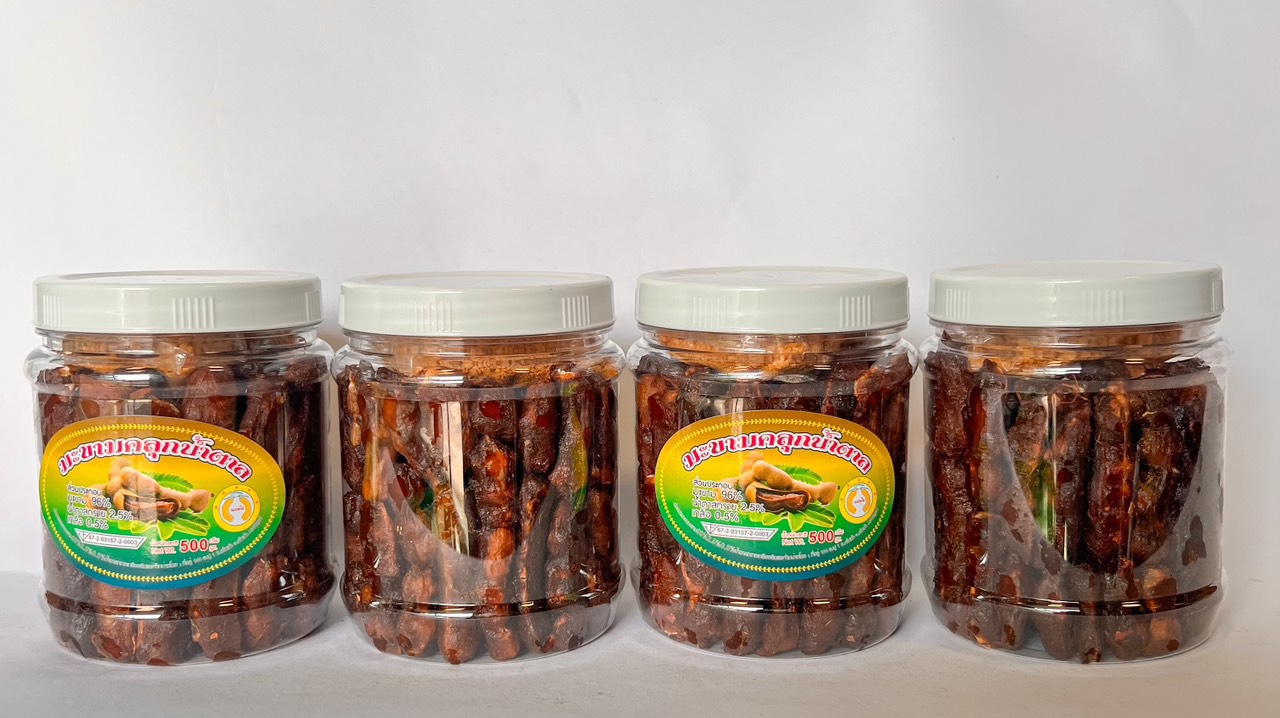 Tết này shop em có bán thêm đồ ăn vặt nha khách có đầy đủ các món luôn ạ Tết này shop em có bán thêm đồ ăn vặt nha khách có đầy đủ các món luôn ạ