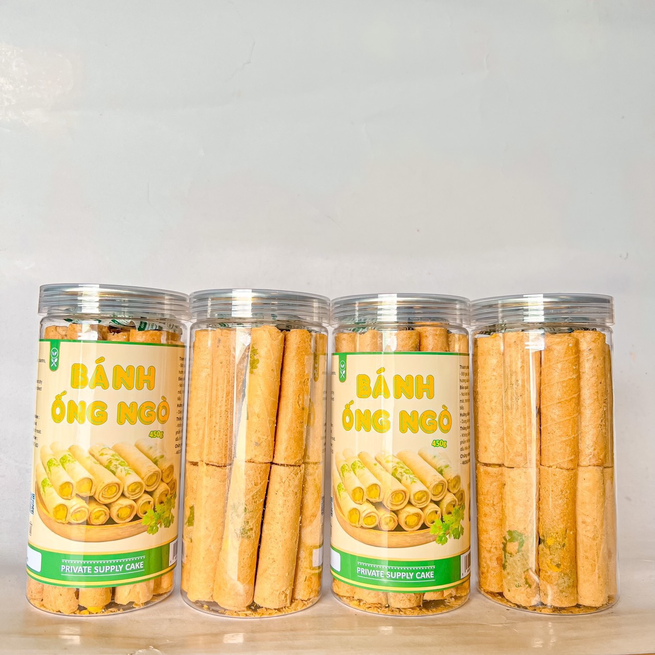 Tết này shop em có bán thêm đồ ăn vặt nha khách có đầy đủ các món luôn ạ Tết này shop em có bán thêm đồ ăn vặt nha khách có đầy đủ các món luôn ạ