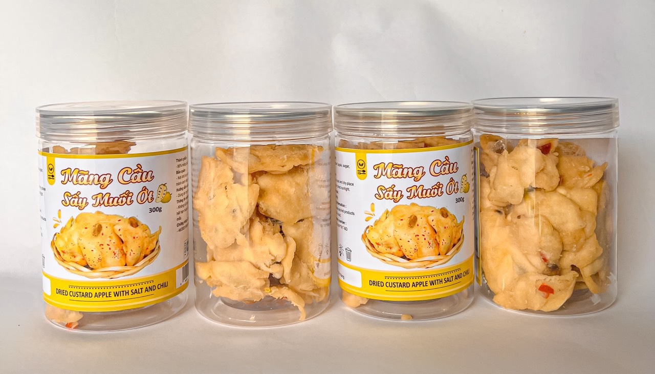 Tết này shop em có bán thêm đồ ăn vặt nha khách có đầy đủ các món luôn ạ Tết này shop em có bán thêm đồ ăn vặt nha khách có đầy đủ các món luôn ạ