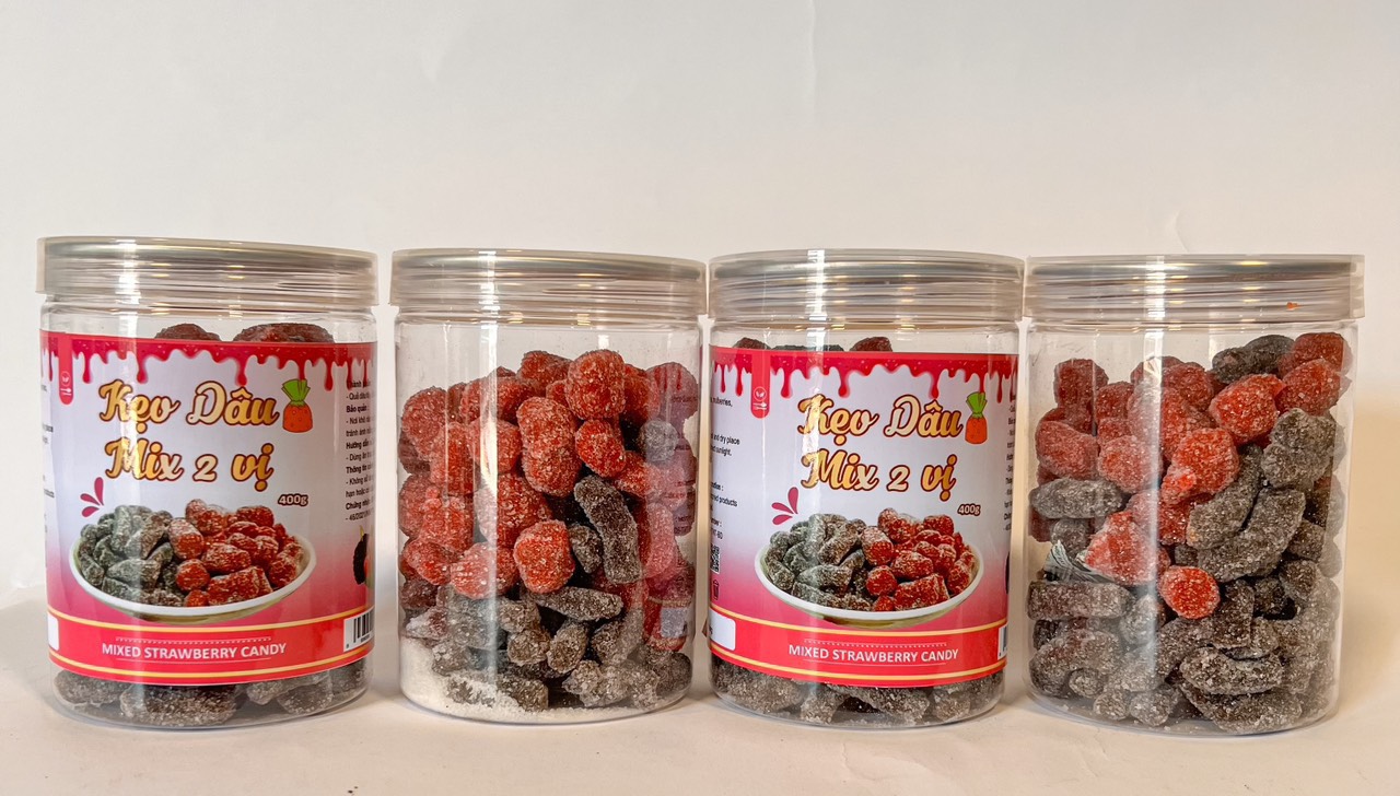 Tết này shop em có bán thêm đồ ăn vặt nha khách có đầy đủ các món luôn ạ Tết này shop em có bán thêm đồ ăn vặt nha khách có đầy đủ các món luôn ạ