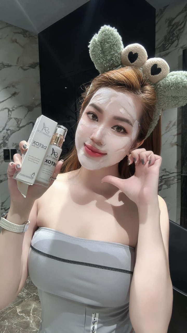 Bán em detox này 5 năm thì Phương Anh sài chắc cả 1.000 chai Bán em detox này 5 năm thì Phương Anh sài chắc cả 1.000 chai