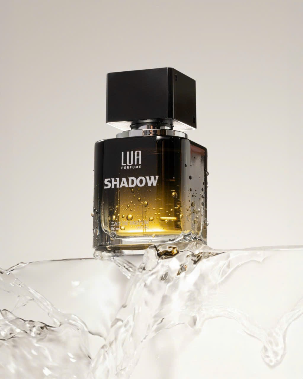 Shadow là hương thơm độc nhất vô nhị mang đến cho chủ nhân mình sự quyến rũ sang trọng đầy bí ẩn và cuốn hút.