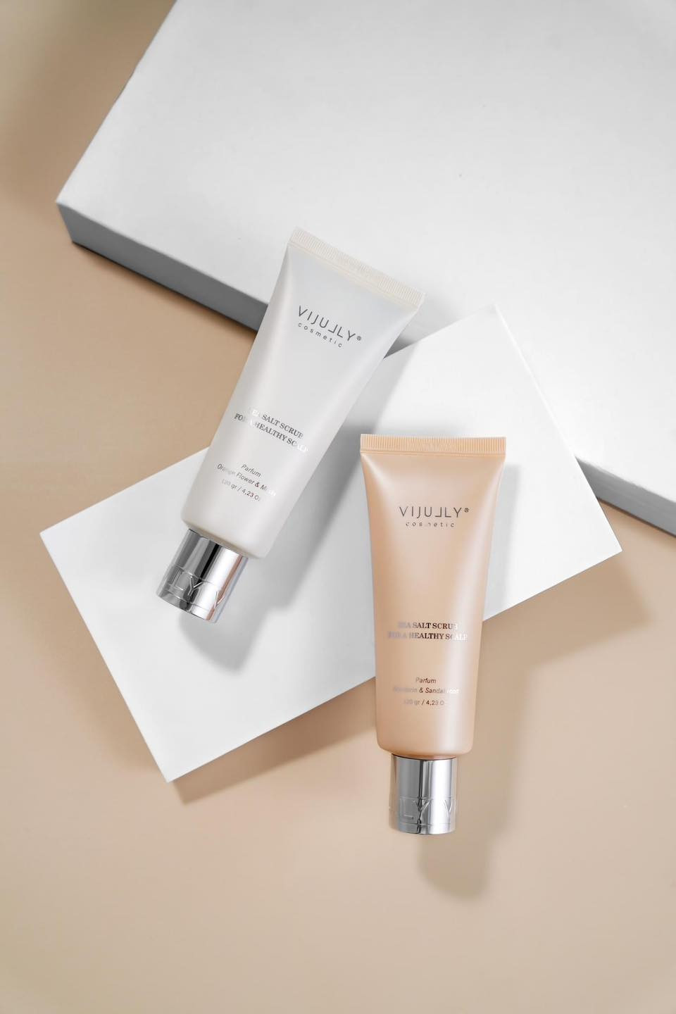 Muối tẩy tế bào chết cho da đầu Vijully không chỉ loại bỏ các tế bào da chết một cách nhẹ nhàng mà còn kích thích sự phục hồi tế bào mới