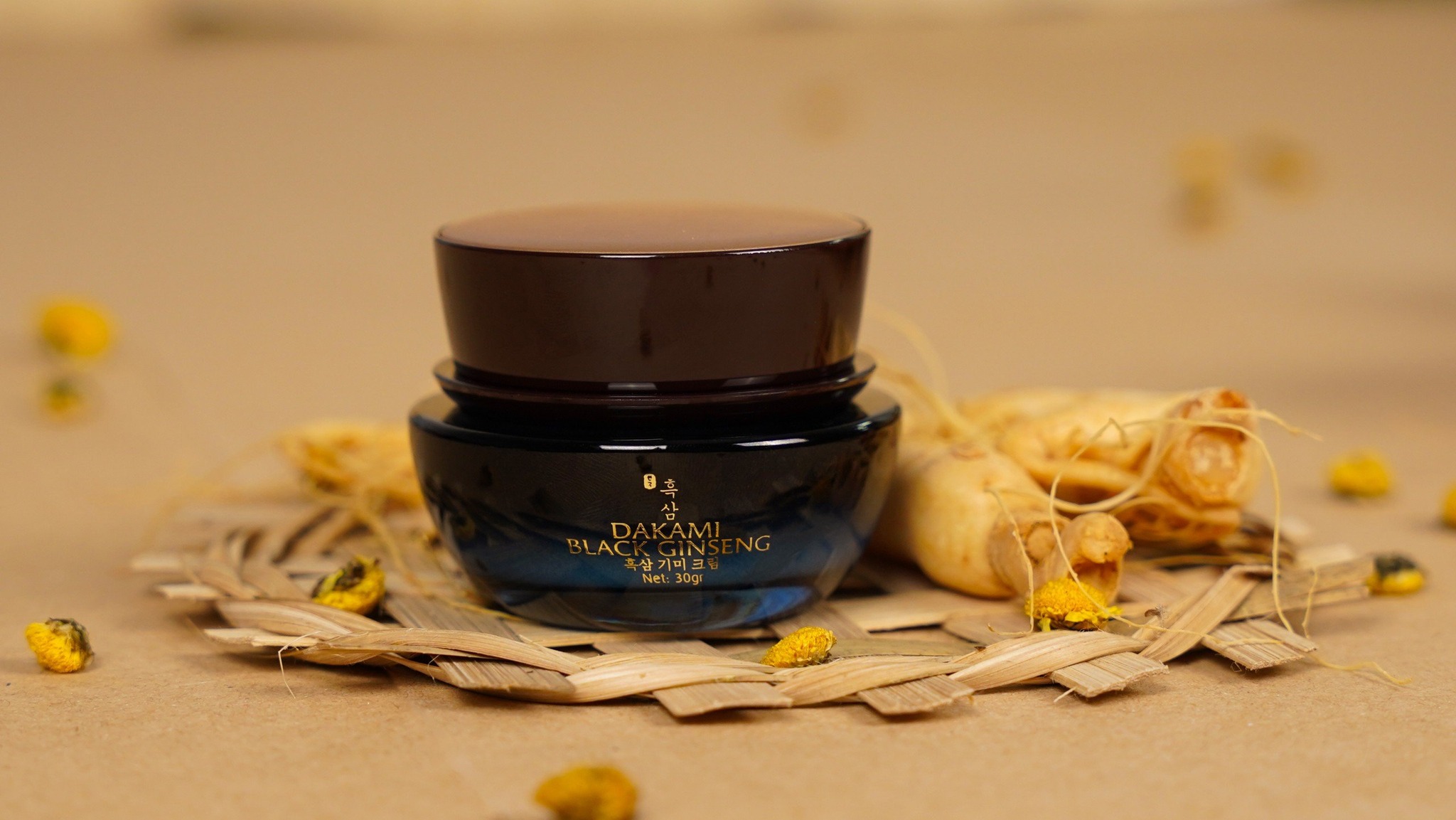 Dakami Black Ginseng Dakami Sâm đen Dakami Black Ginseng Dakami Sâm đen