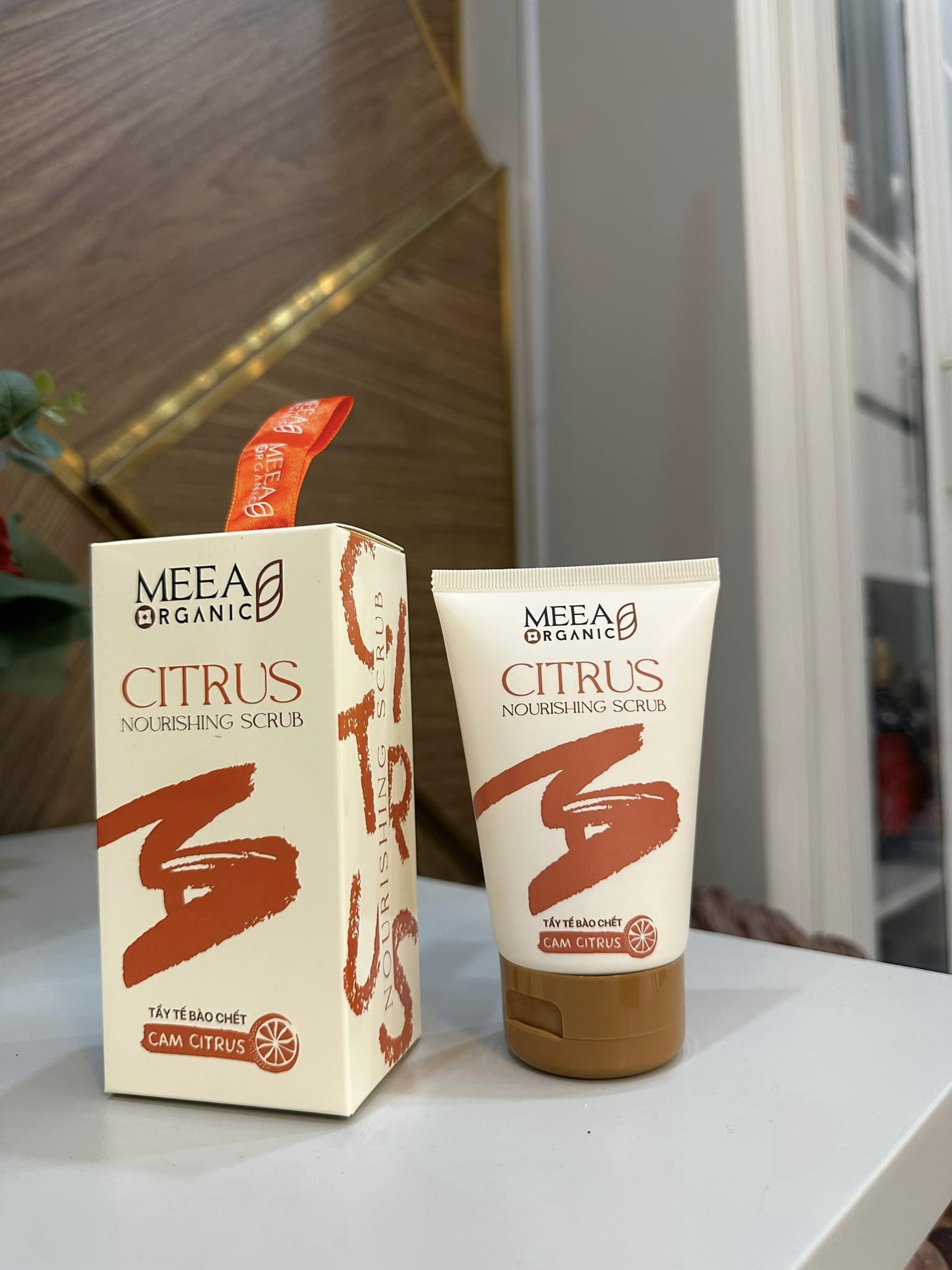 Thứ mà chị em đang cần đấy ạ tẩy tế bào chết Cam CitRus