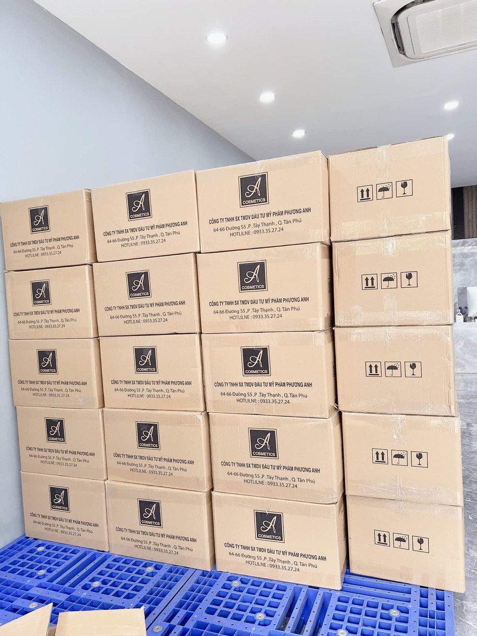 Tháng này công ty chạy thưởng shop ôm được giá tốt bán đầu thùng giá ok lắm Tháng này công ty chạy thưởng shop ôm được giá tốt bán đầu thùng giá ok lắm