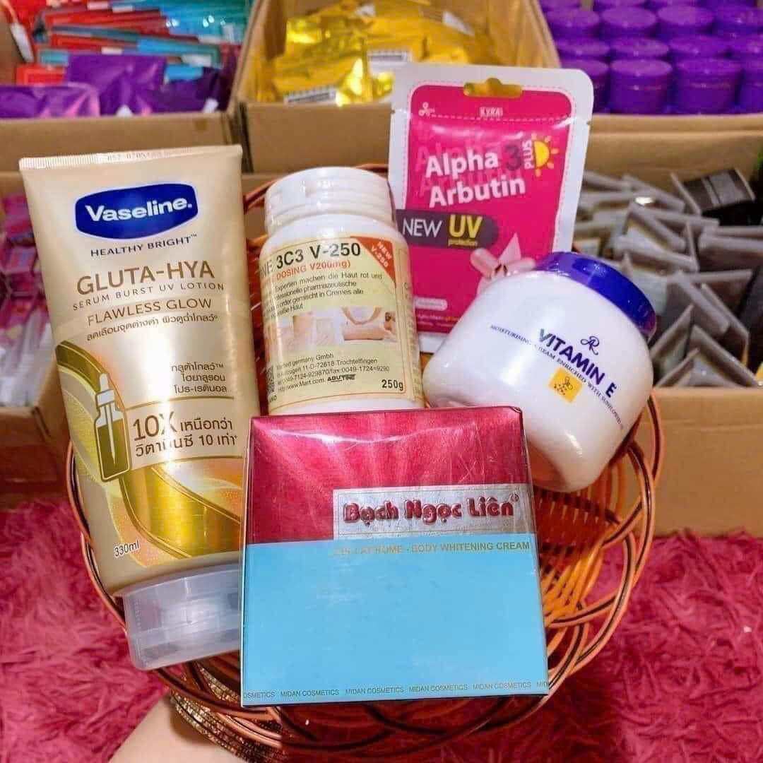 Combo body Bạch Ngọc Liên Vaseline siêu kích trắng mạnh cho da siêu lì Combo body Bạch Ngọc Liên Vaseline siêu kích trắng mạnh cho da siêu lì