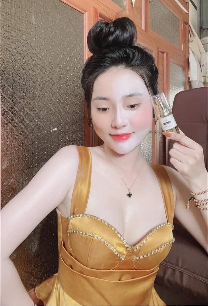 Ủ Trắng Lúa Mạch Thanh Nhi Nikos Beauty chuyên dùng cho da nám sạn đen Ủ Trắng Lúa Mạch Thanh Nhi Nikos Beauty chuyên dùng cho da nám sạn đen