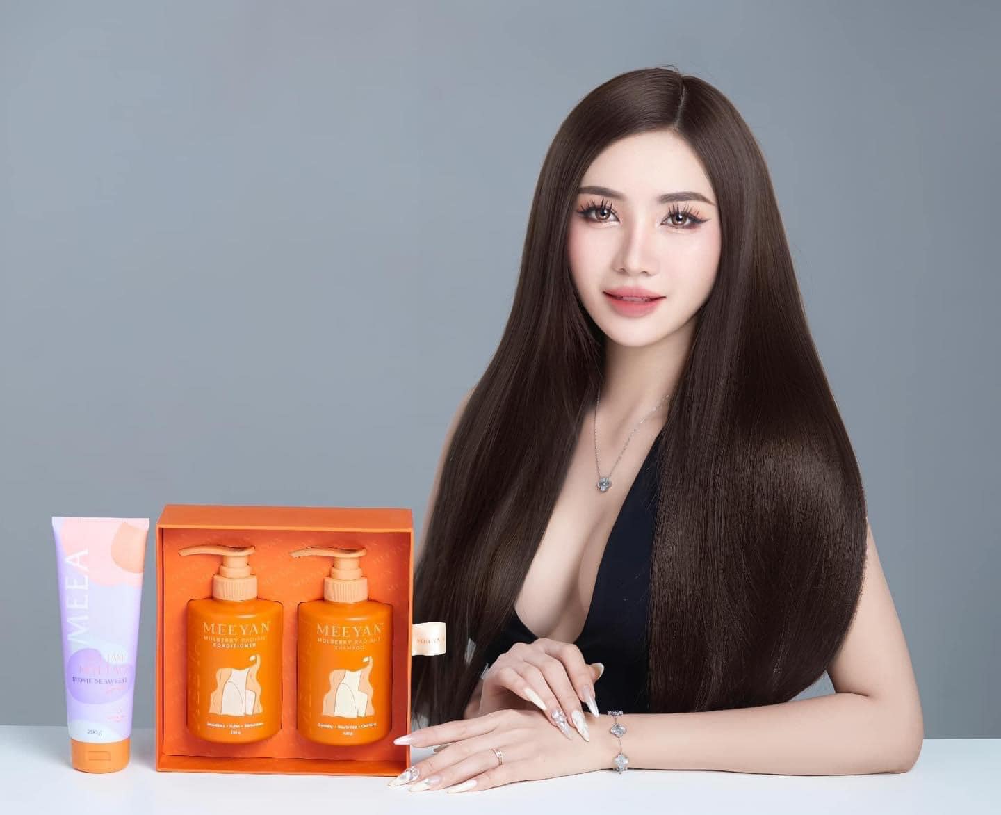 Bạn nào đang gặp tình trạng tóc mõng yếu tóc rục nhiều hay bị gàu thì bộ gội - xả Meeyan chính là chân ái nha Bạn nào đang gặp tình trạng tóc mõng yếu tóc rục nhiều hay bị gàu thì bộ gội - xả Meeyan chính là chân ái nha