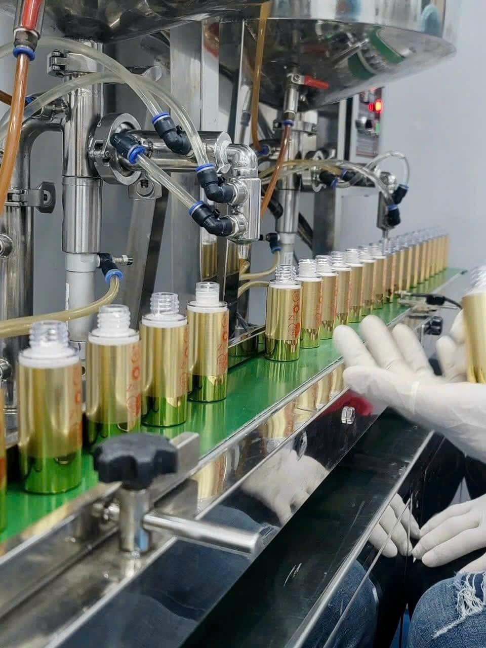 Sử dụng Kem chống nắng rất quan trọng, trong việc bảo vệ làn da của mình đó nha các nàng ơi Sử dụng Kem chống nắng rất quan trọng, trong việc bảo vệ làn da của mình đó nha các nàng ơi