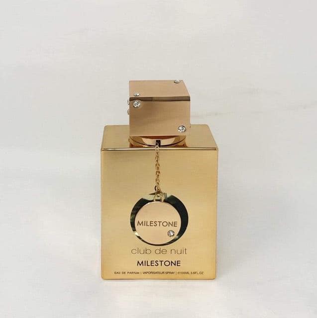 Chai nước hoa Club De Nuit Milestone là hương nước hoa được thương hiệu nước hoa Ả Rập Armaf cho ra mắt năm 2019 Chai nước hoa Club De Nuit Milestone là hương nước hoa được thương hiệu nước hoa Ả Rập Armaf cho ra mắt năm 2019