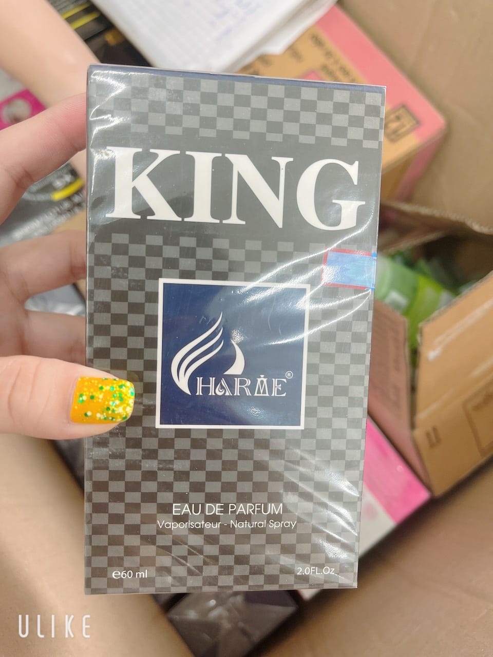 Charme King Đẳng cấp như một vị vua được thể hiện qua mùi hương sang trọng và tinh tế Charme King Đẳng cấp như một vị vua được thể hiện qua mùi hương sang trọng và tinh tế