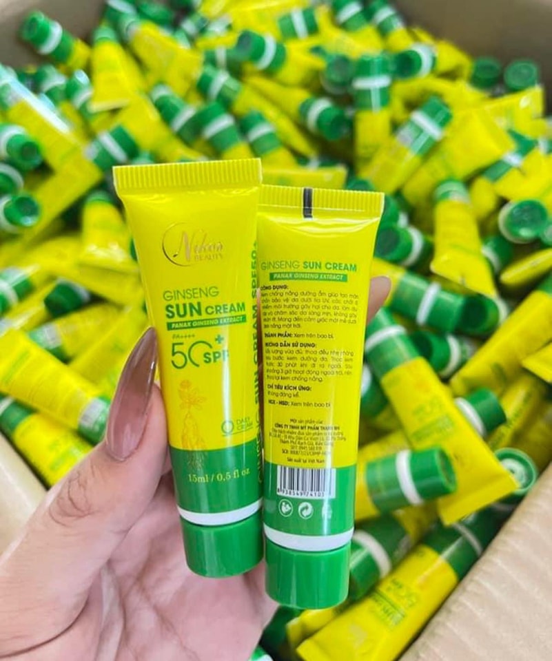 Kem Chống Nắng Rễ Sâm Nicos Beauty Mini 15g Kem Chống Nắng Rễ Sâm Nicos Beauty Mini 15g
