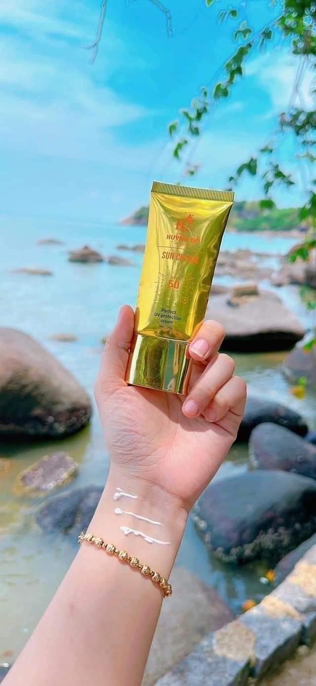 Kem Chống Nắng Huỳnh Đỗ thêm tự tin giữa nắng hè Kem Chống Nắng Huỳnh Đỗ thêm tự tin giữa nắng hè