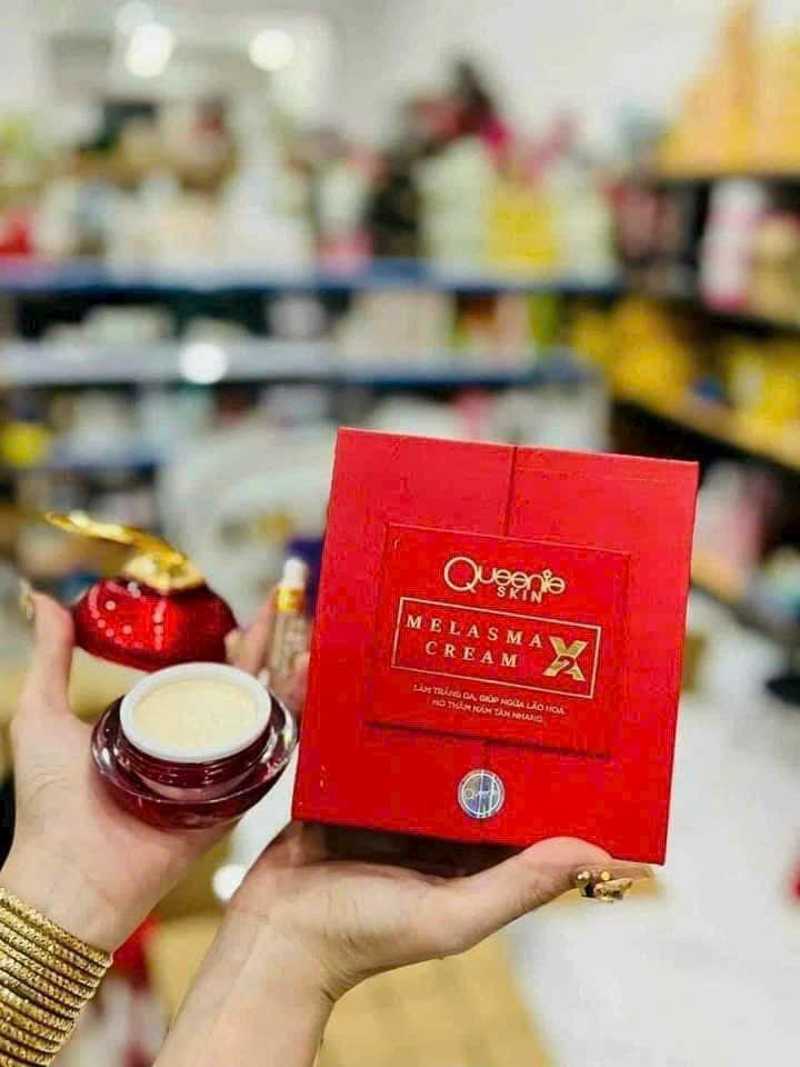 Kem Face Giảm Nám Queenie Skin Huyết Nám Bóc Tách X2 Melasma Cream Kem Face Giảm Nám Queenie Skin Huyết Nám Bóc Tách X2 Melasma Cream